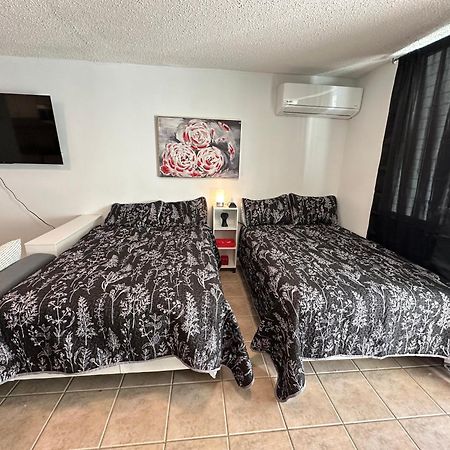 Beachfront Studio Apt W/ Full Kitchen & Pool Isabela Exteriör bild