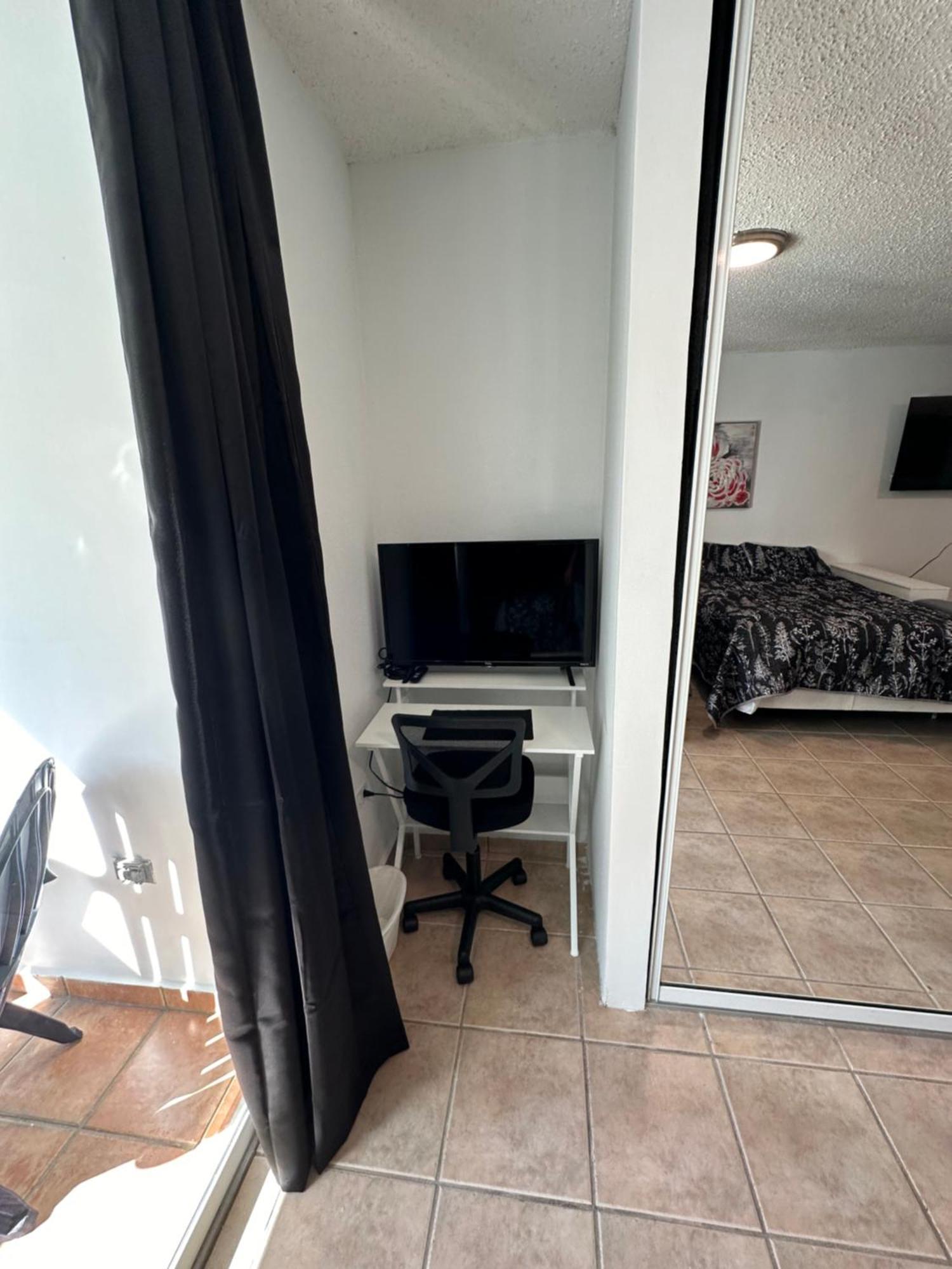 Beachfront Studio Apt W/ Full Kitchen & Pool Isabela Exteriör bild